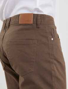 080421 PANTALÓN 5 BOLSILLOS HARRY Marron