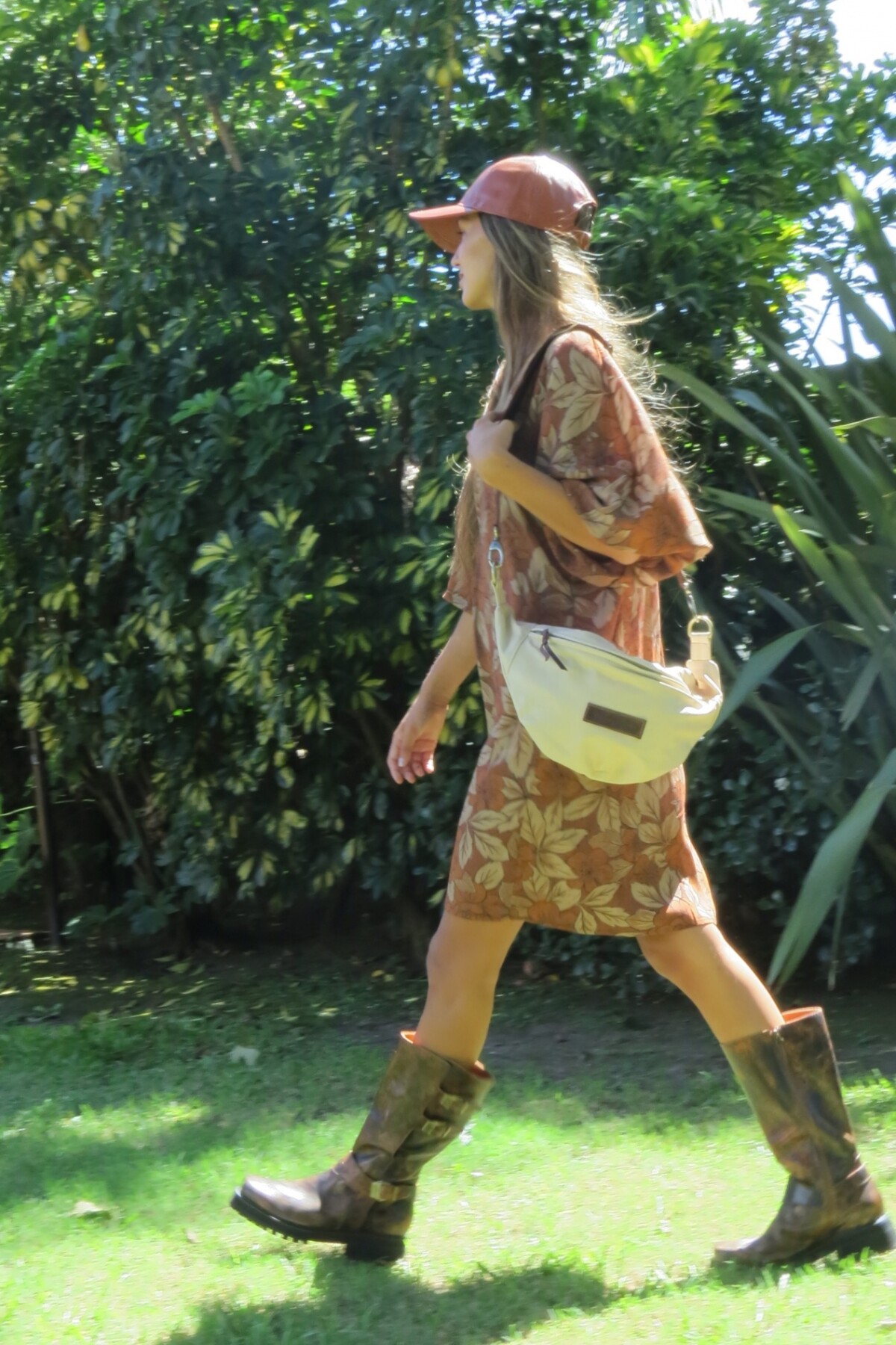 Leather Fanny Pack Avellana