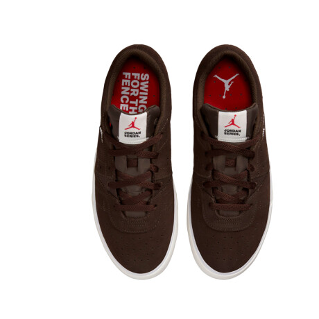 Championes Jordan Series ES Brown