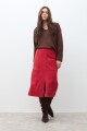 Falda simil gamuza con tajo rojo