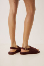 Meri Bordeaux