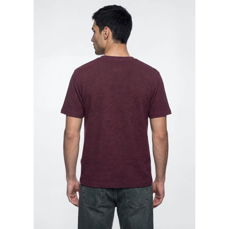 CAMISETA MM MASC VERMELHO ESCURO