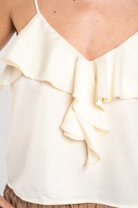 Musculosa Volado Saten Beige
