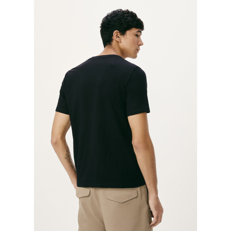 CAMISETA MM MASC NEGRO