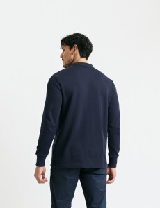 520913 REMERA HARRY Azul Oscuro