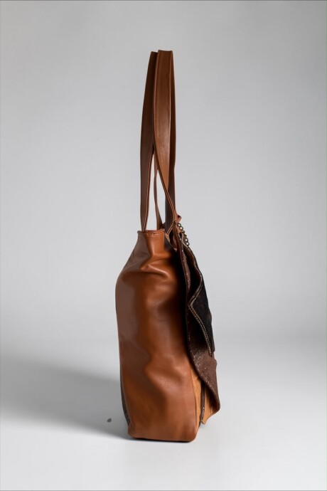 Cartera De Cuero Prisma Combinada Con Pelo Cartera De Cuero Prisma Combinada Con Pelo