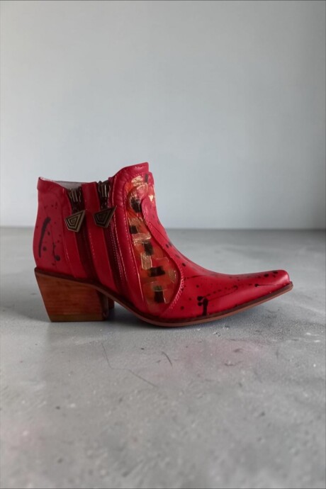 Bota De Cuero Eva Roja Con Arte Y Splash Bota De Cuero Eva Roja Con Arte Y Splash