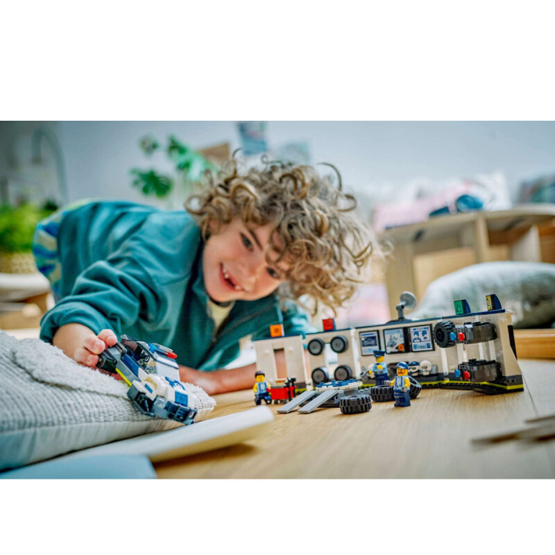 Taller de Modificación de Coches de Policía Lego Taller de Modificación de Coches de Policía Lego