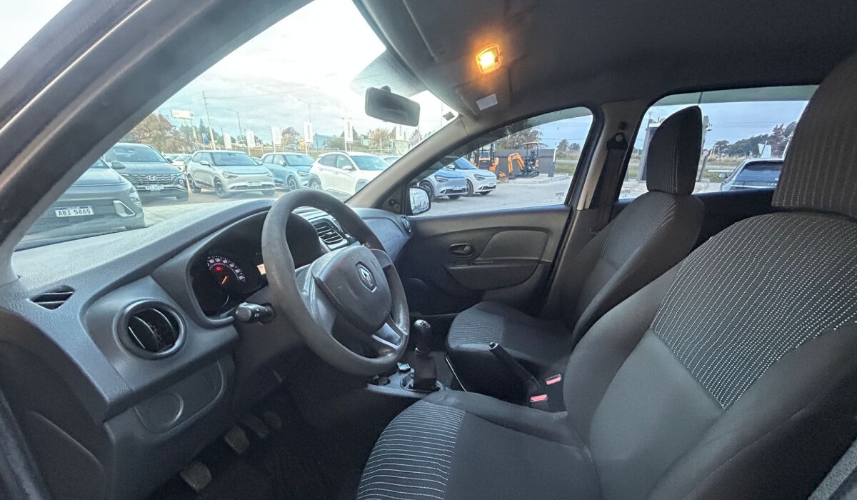 Renault Sandero Autentique Full - 2017 Renault Sandero Autentique Full - 2017