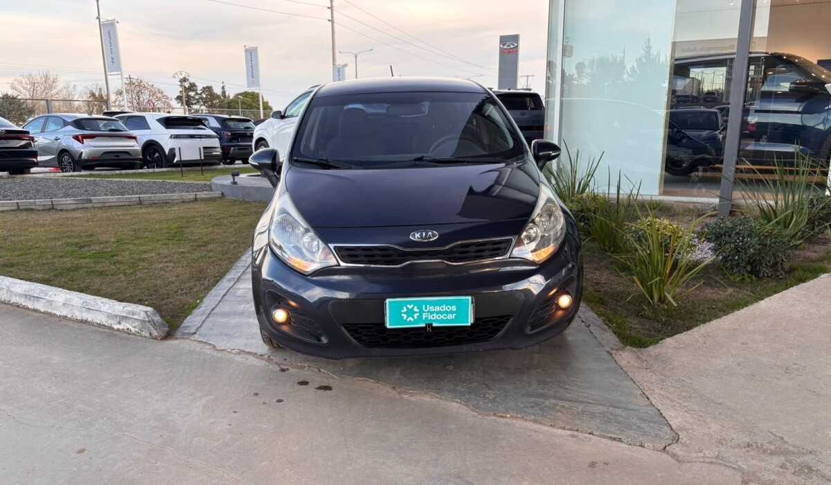Kia New Rio 1,4 - 2012 Kia New Rio 1,4 - 2012