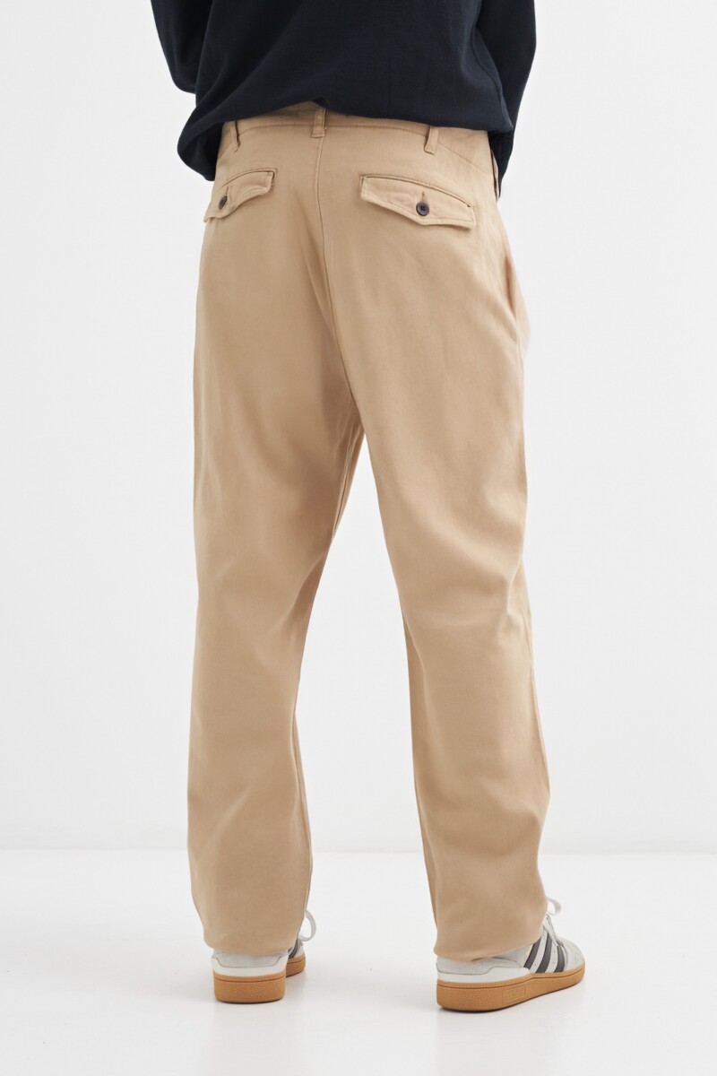 Pantalón recto KHAKI