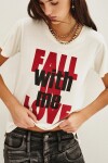 Remera Fall In Love Crudo