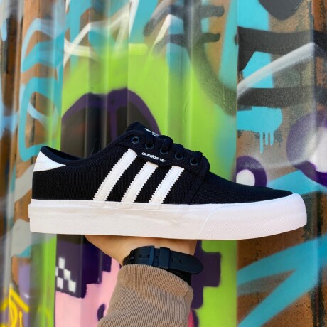 Championes adidas Seeley XT CoreBlack/CoreBlack/CloudWhite