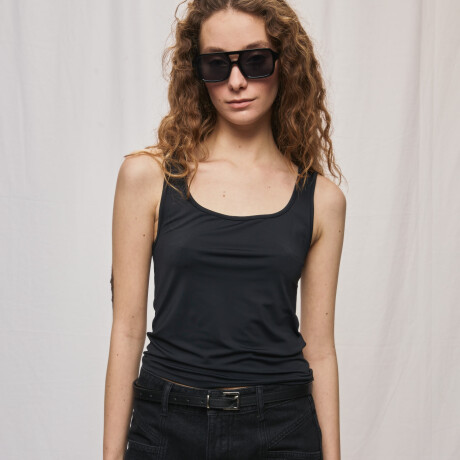 REMERA MISTIC Negro