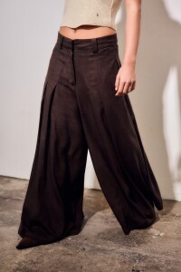 Pantalon Con Lino Safari