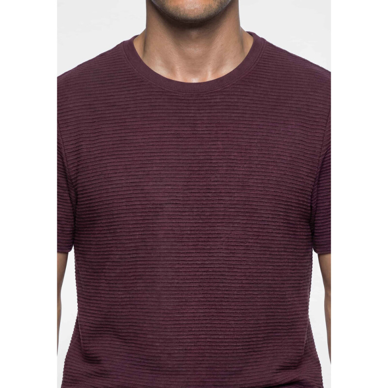 CAMISETA MM MASC VERMELHO ESCURO