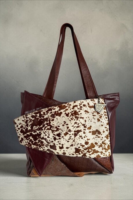 Cartera De Cuero Prisma Marrón Con Print Pintas Cartera De Cuero Prisma Marrón Con Print Pintas