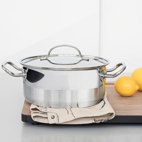 Cacerola con asas y tapa modelo PROFESSIONAL, 2,9 Lts. TF1734