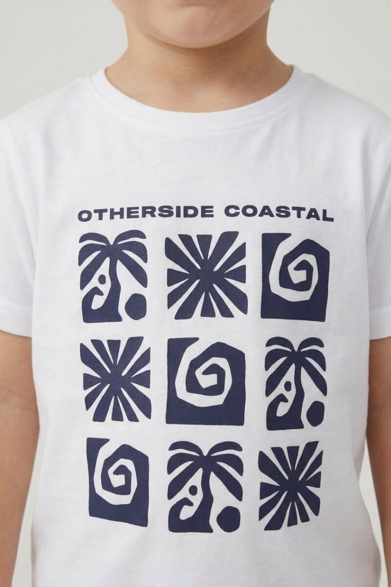 Remera m/c estampada Coastal BLANCO
