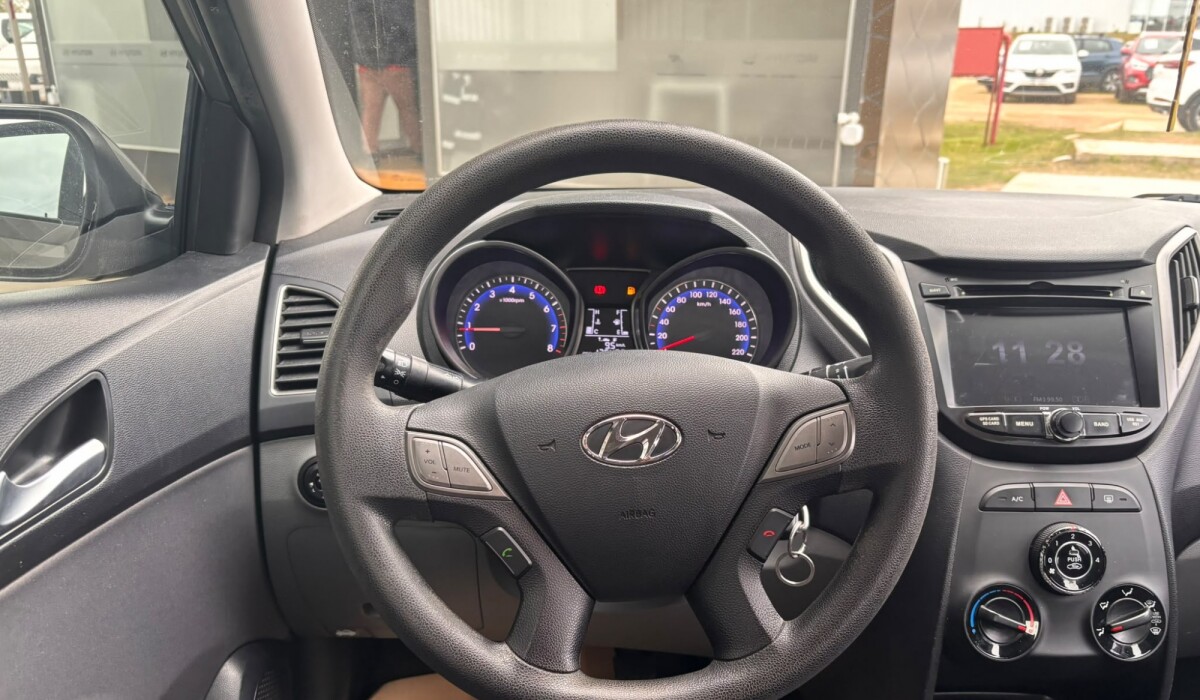 Hyundai HB20S 1.6 Comfort Plus - 2018 Hyundai HB20S 1.6 Comfort Plus - 2018