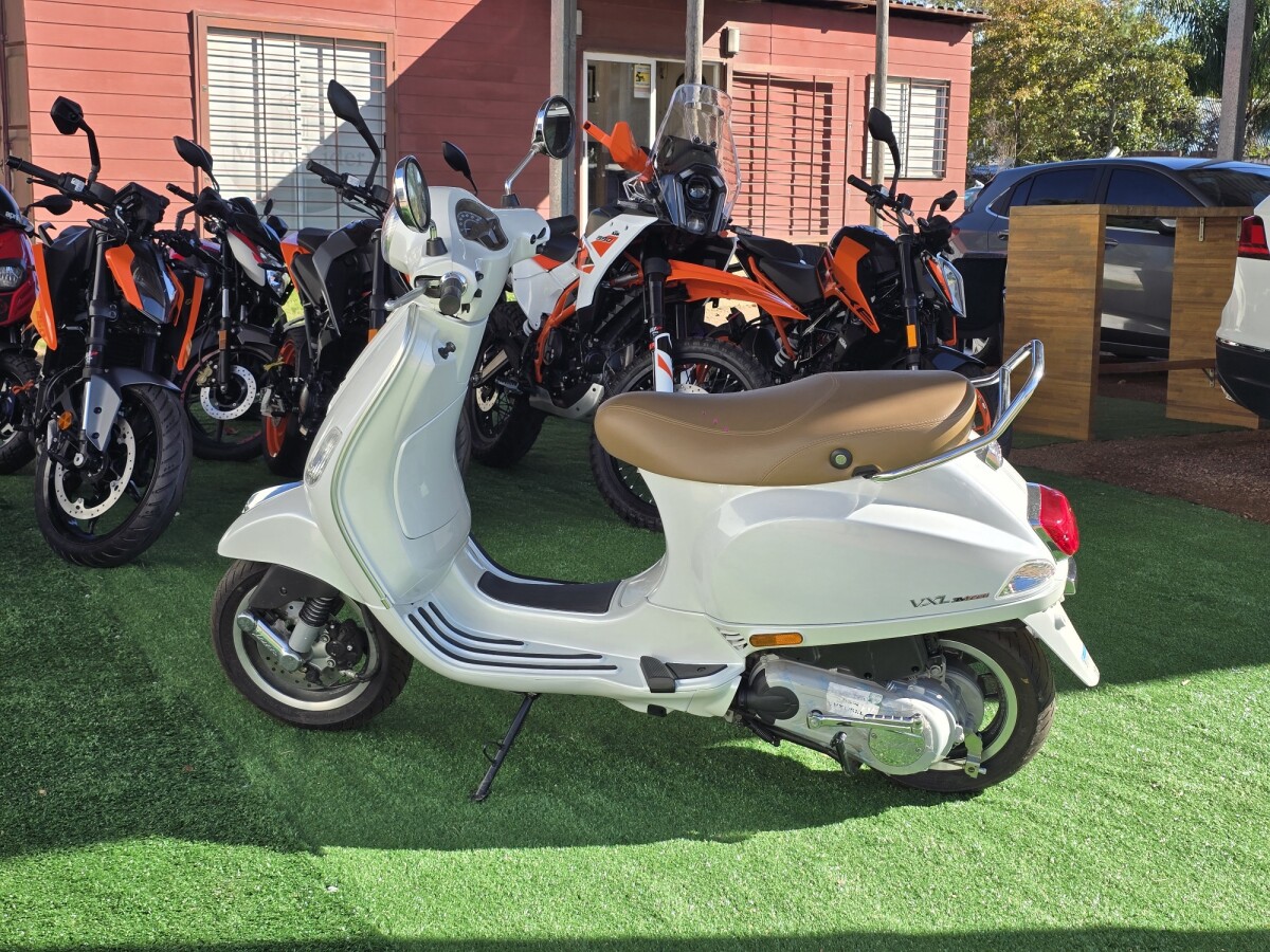 Piaggio Vespa VXL 125 cc. 2026 0KM | Permuta / Financia Piaggio Vespa VXL 125 cc. 2026 0KM | Permuta / Financia