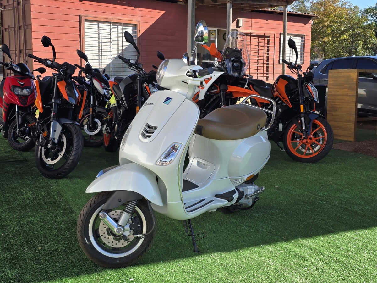 Piaggio Vespa VXL 125 cc. 2026 0KM | Permuta / Financia Piaggio Vespa VXL 125 cc. 2026 0KM | Permuta / Financia