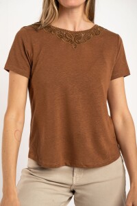Remera Con Lino Camel