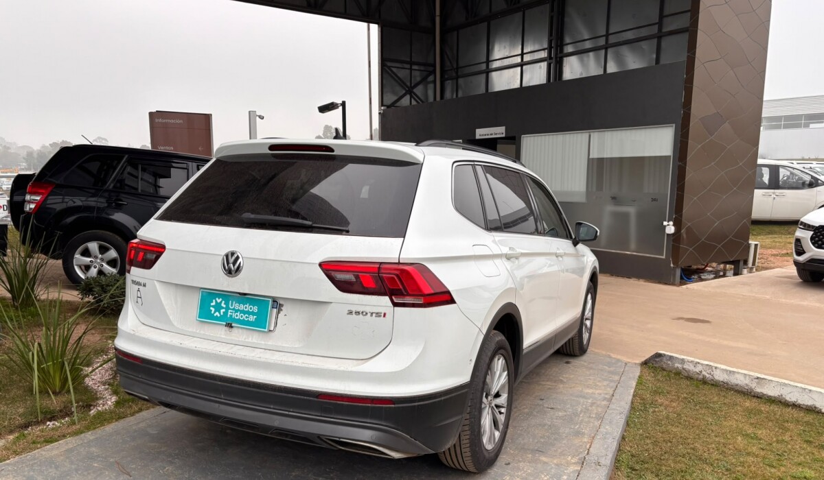 VW Tiguan 1.4 Comfortline AT 7Plz - 2021 VW Tiguan 1.4 Comfortline AT 7Plz - 2021