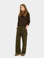 Pantalón Vaquero Estampado Floral verde