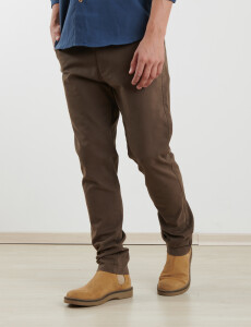 080422 PANTALÓN SPORT S/PINZAS HARRY Marron