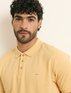 520752 REMERA HARRINGTON LABEL Amarillo