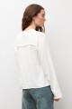 Blusa alamares blanco