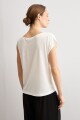 Blusa detalle metálico crudo