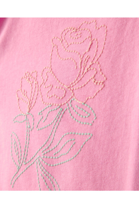 Set dos piezas, short pollera de jersey arrugado y remera de algodón, rosado, diseño floral Sin color