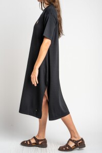 Vestido Tejido Con Bordado Negro