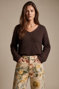 Sweater Escote En V Chocolate