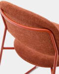 Silla apilable Meli de chenilla terracota y patas de metal terracota