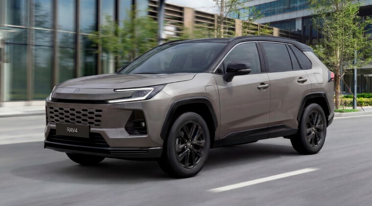 Toyota RAV4 PHEV: más potencia, autonomía eléctrica y eficiencia para una nueva era