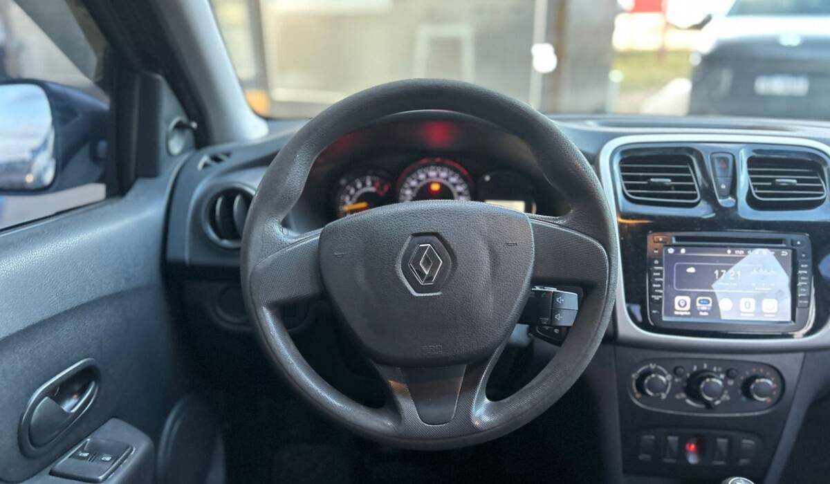 Renault Sandero Autentique Full - 2017 Renault Sandero Autentique Full - 2017
