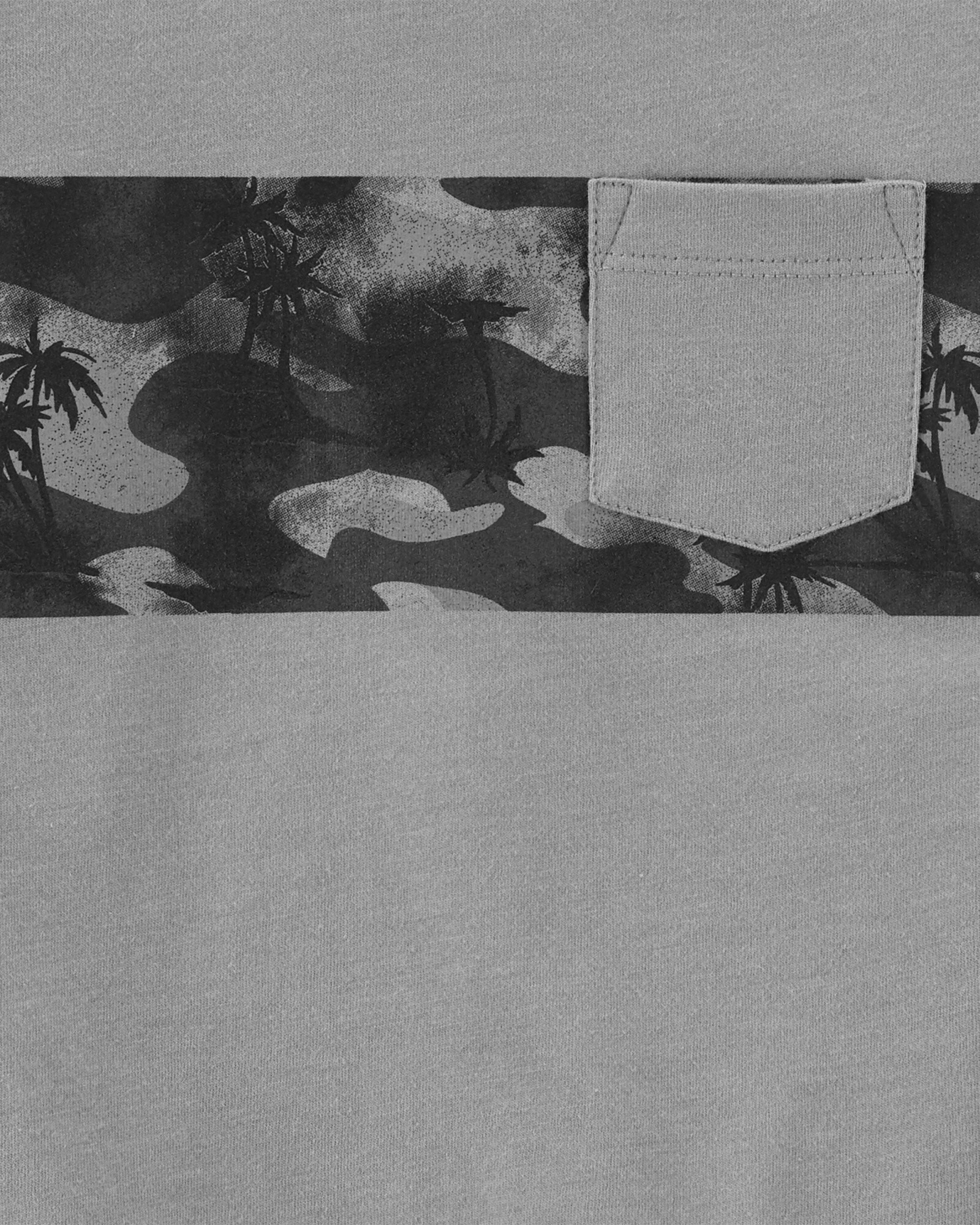 Remera de algodón con bolsillo y diseño camuflado Sin color