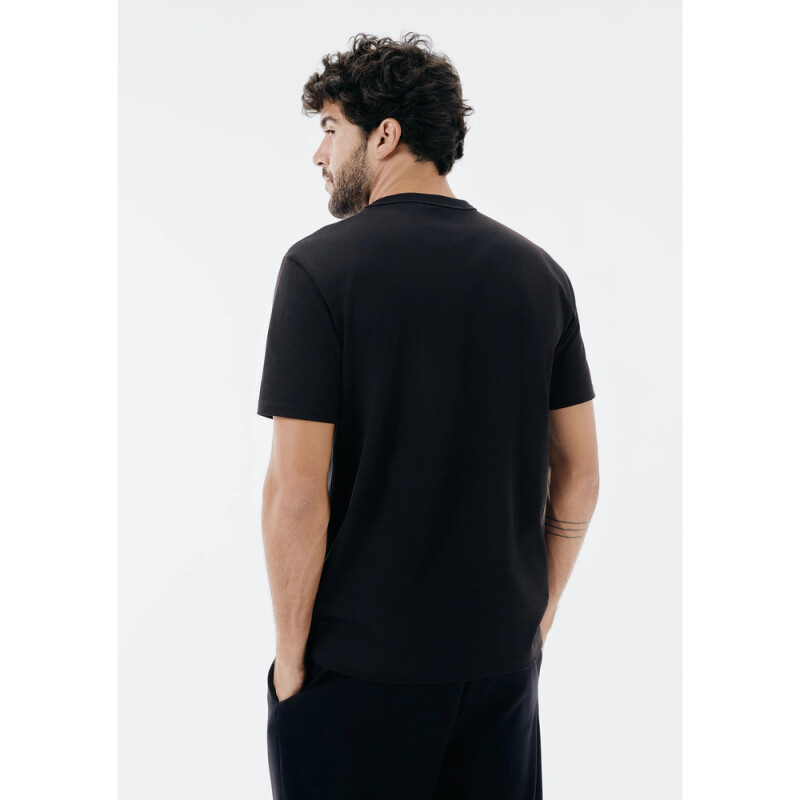 CAMISETA MM MASC PRETO ESCURO