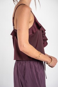 Musculosa Volado Saten Bordeaux