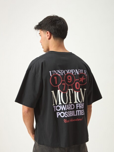 REMERA MOTION NEGRO