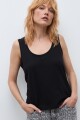 Musculosa escote a la base negro