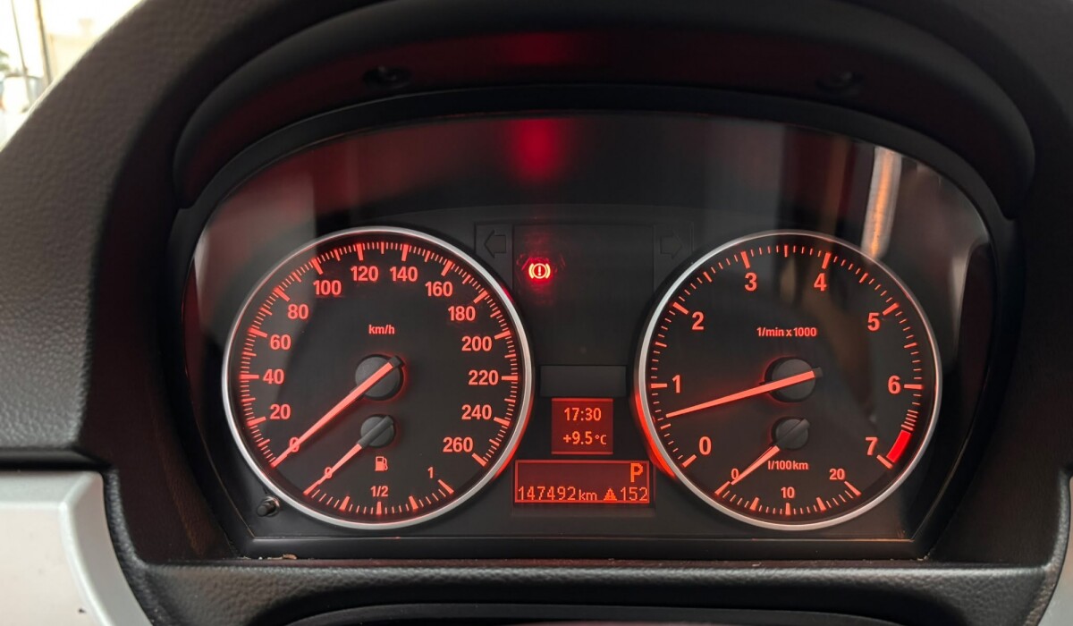 BMW 320I - 2011 BMW 320I - 2011