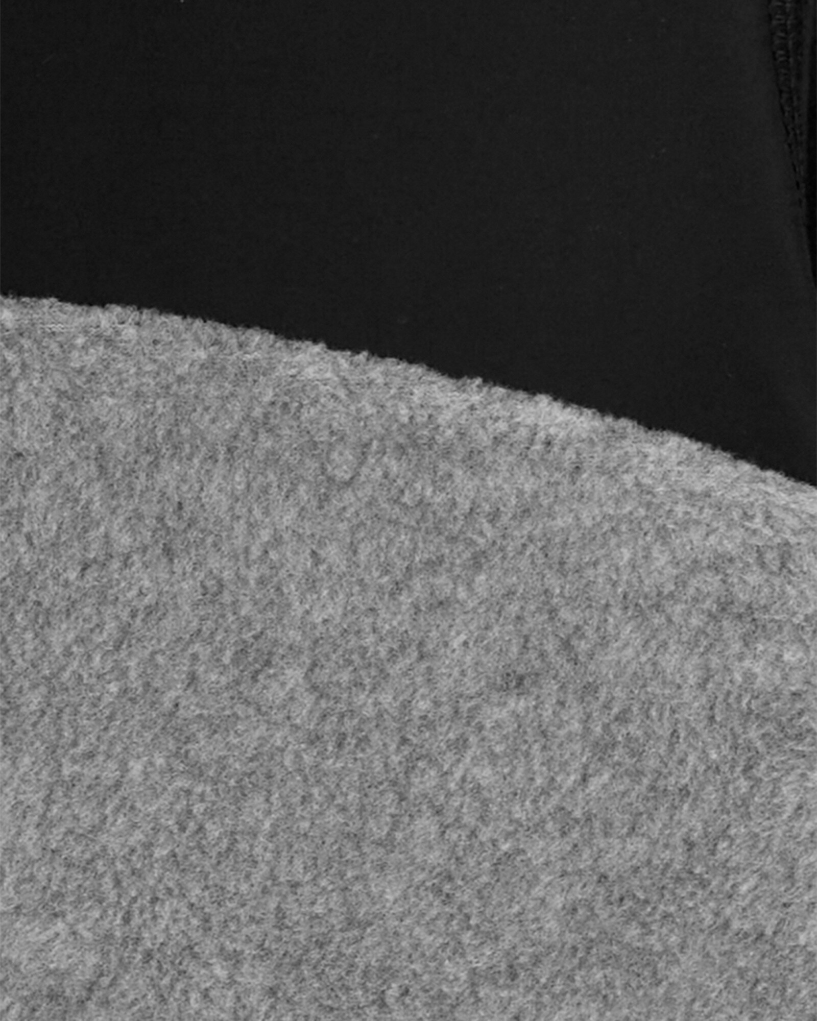 Campera de micropolar, diseño colorblock. Talles 6-8 Sin color