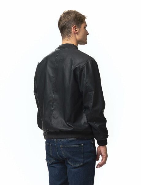 Campera Eco-Cuero St.Crose Negro