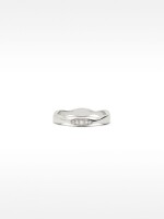 Anillo De Onda Con Circonitas – Plata De Ley 925 plateado