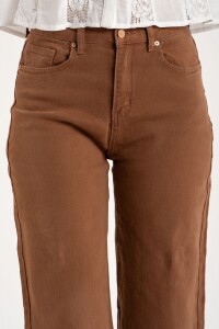 Jean Recto Lavado Chocolate