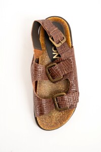 Sandalia Trenzada Hebillas Chocolate
